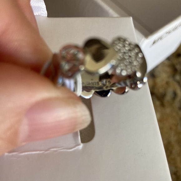Michael Kors Ring - Picture 4 of 6